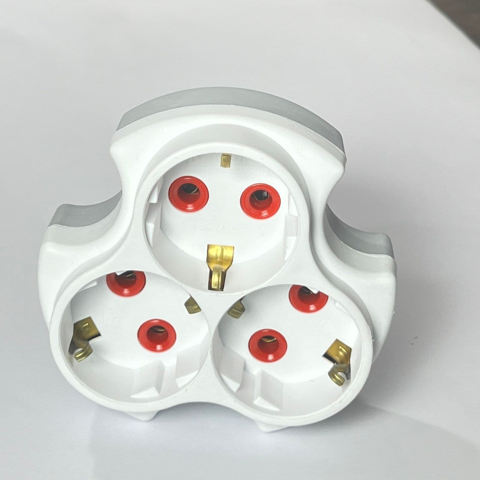 Gang socket outlet 16A