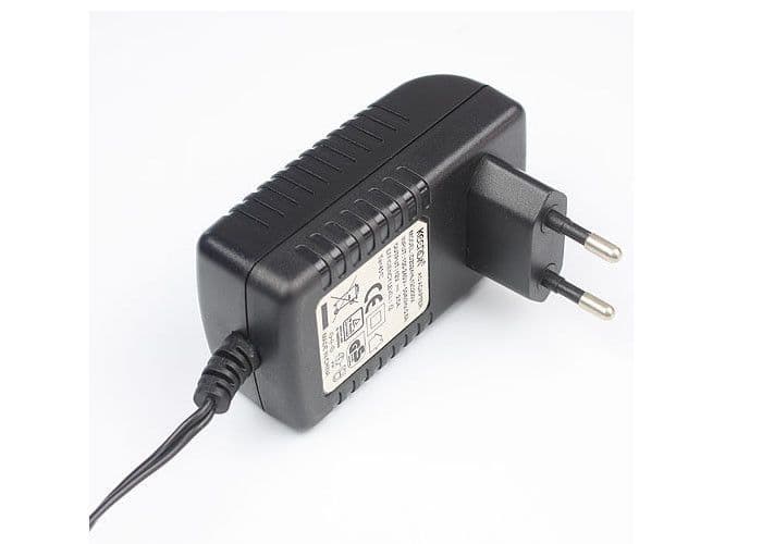 AC/DC Power Adapter 12V - 2A