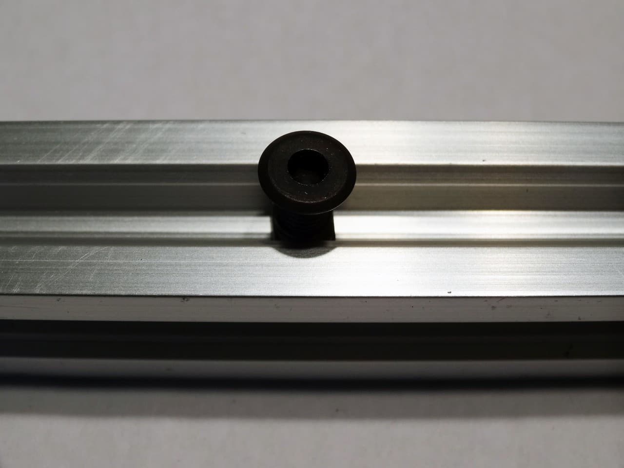 Drop In Tee Nuts M4 — image 1