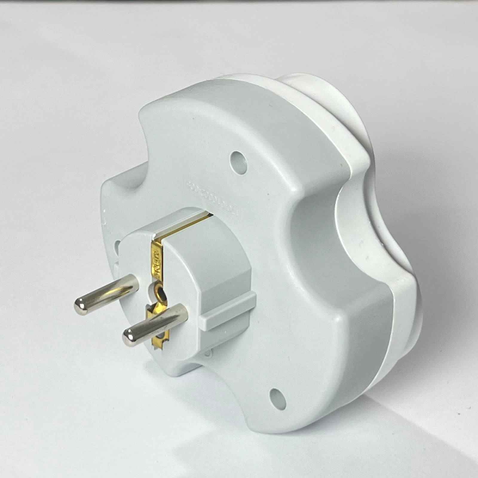Gang socket outlet 16A — image 1